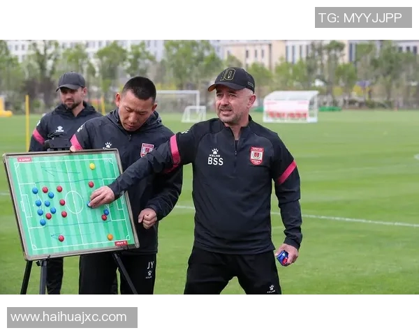 成都网球队防反战术解析与实战应用探讨 成都网球队防反战术解析与实战应用探讨